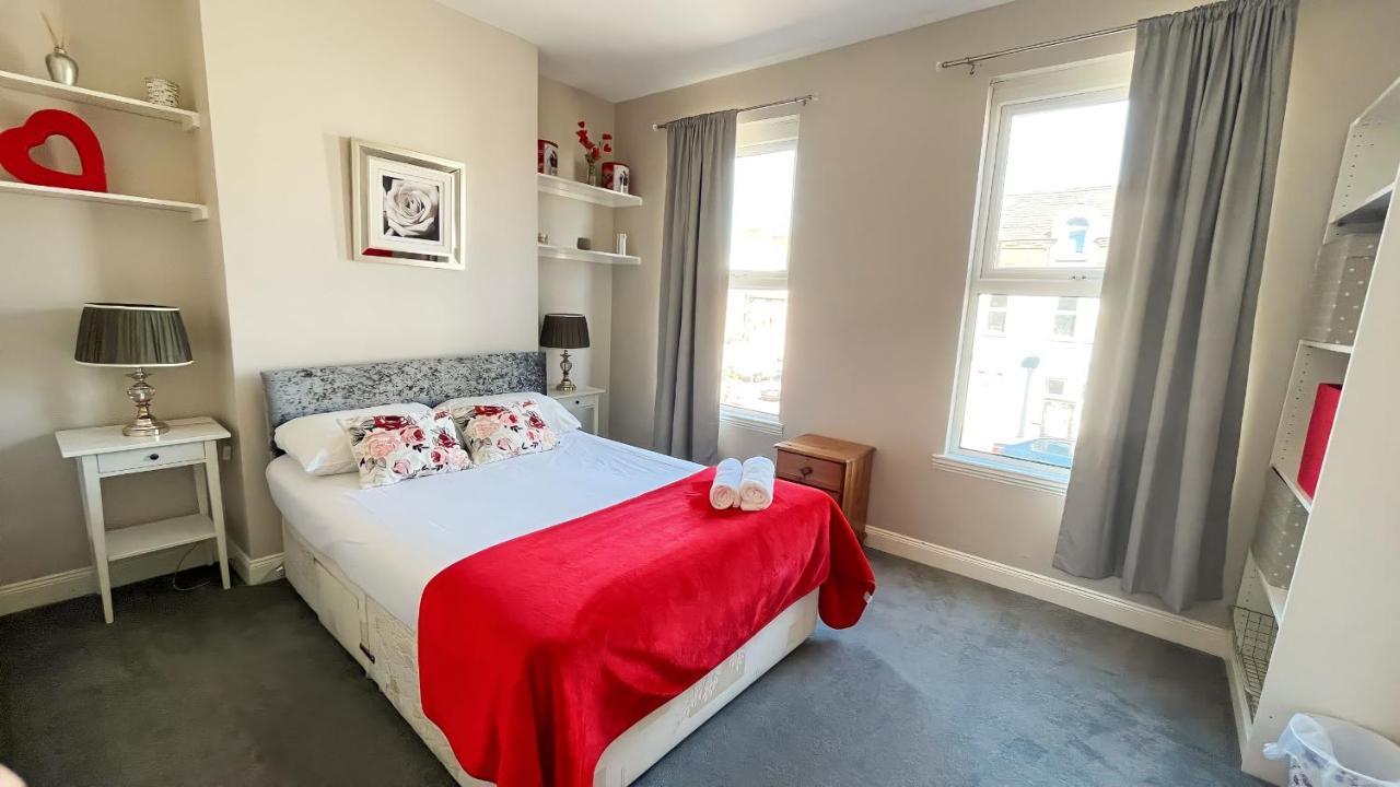Villa Titanic At Bloomfield à Belfast Extérieur photo